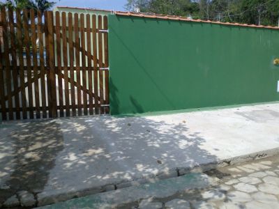 ALUGO CASA COM 04 QUARTOS COM SUITE E V/T, DUAS COZINHAS E SALAS,  GARAGEM  PARA 08 CARRO EM UBATUBA