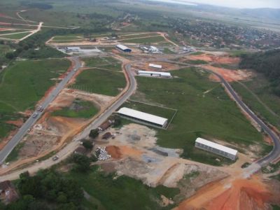 VENDO TERRENO COM CASARÃO C/20.214 M2 NO 2 PÓLO INDUSTRIAL DE SAQUAREMA R$ 5 MILHÕES