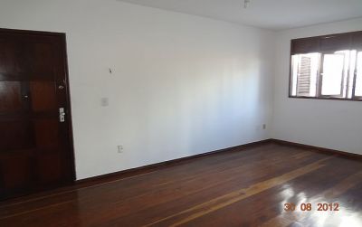Excelente Apartamento em Capim Macio