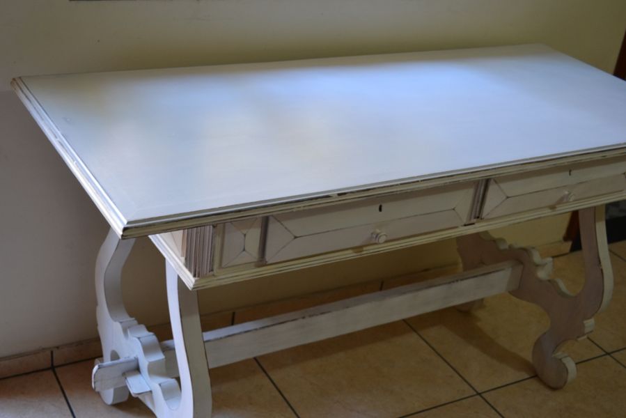 Lustrador de Móveis, Douração, Pátinas, Restauração.