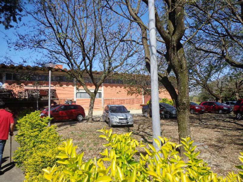 Ótimo galpão em Santana de Parnaíba