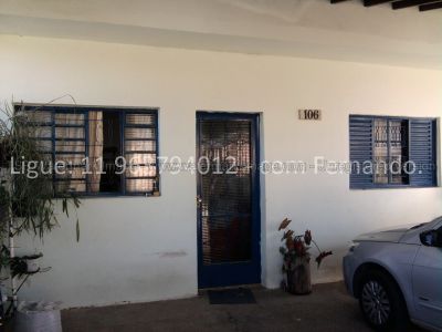 Casa financiável - 3 dormitórios, 3 vagas cobertas.