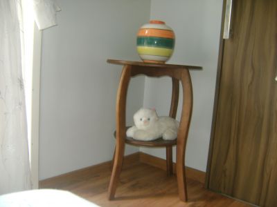 lindas mesinhas p/decoração.