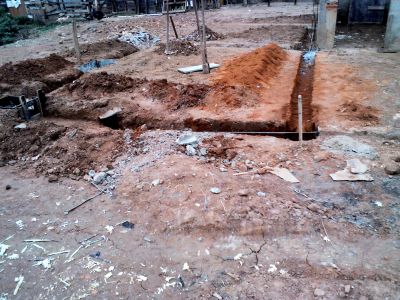 VENDO/TROCO POR CARRO UM TERRENO PORTE COMERCIO