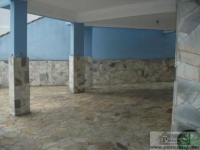 Ótima localização  -  Aceita financiamento