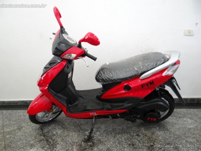 FY 150T-18 - vermelha