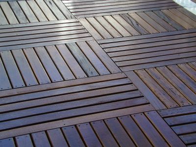 Deck de madeira para piscina e area de lazer Koala Deck Designs