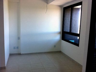 Apartamento com vista mar a venda na Av. Garibaldi, Salvador