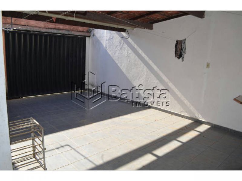 Casa duplex 3Q, na praça do Sup. Extrabom em Valparaíso.