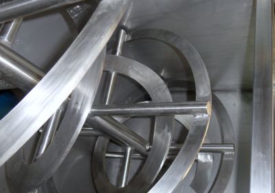 FABRIQUE SUAS TINTAS ULTILIZANDO BATEDOR DE TINTAS RIBBON BLENDER