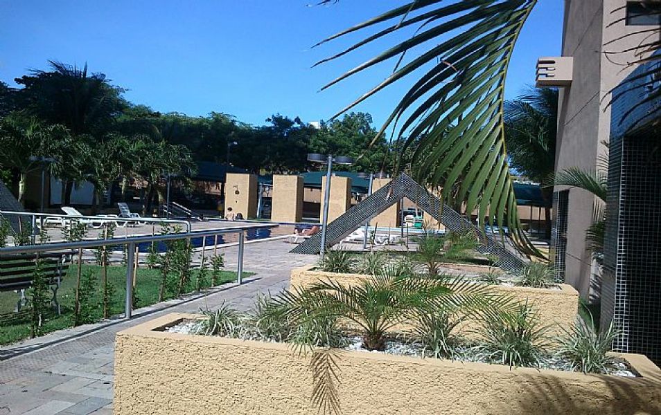 Excelente Apartamento em Candelária - Cód. 1102