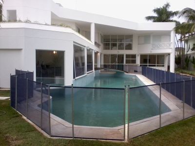 CERCA REMOVÍVEL PARA PISCINA