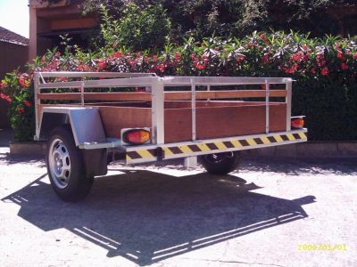 Carretinha Carreta Reboque Nova Fazendinha 1,20 x 1,80