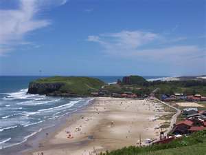 Alugo apartamento em Torres