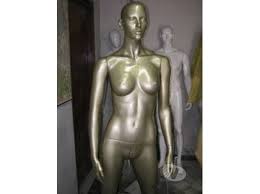 Reforma de manequins de fibra 11 98188-9722