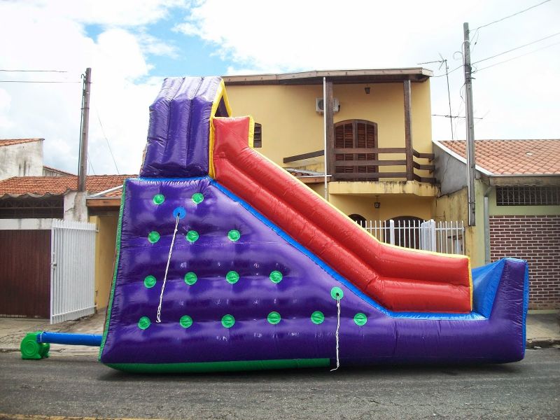 Alugamos o melhor tobogã do mercado em BH e região metropolitana