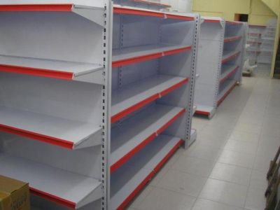 GONDULA  EXPOSITORA  PARA TODOS FINS.