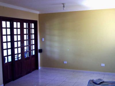 Vendo 4 quartos(3 suítes)