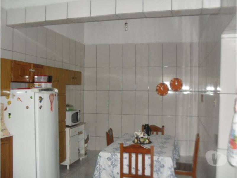 Sobrado com várias casas. bom para renda Cód. 399 