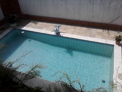 CASA A VENDA 4 QUARTOS A VENDA EM MACEIO