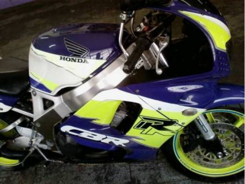 Honda cbr 900 rr fire blade 95 troco