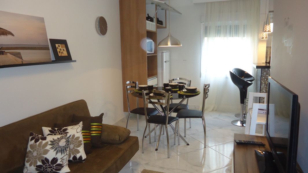 Flat com um dormitório, uma vaga de garagem, na rua Major Diogo- SP