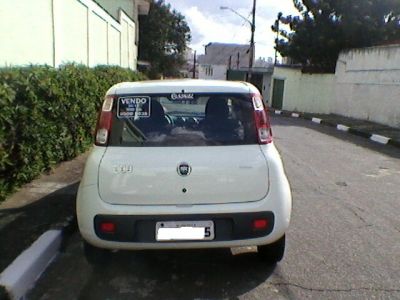 Fiat Uno Vivace 1.0 Flex  2012