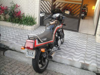 CBX 750 F 