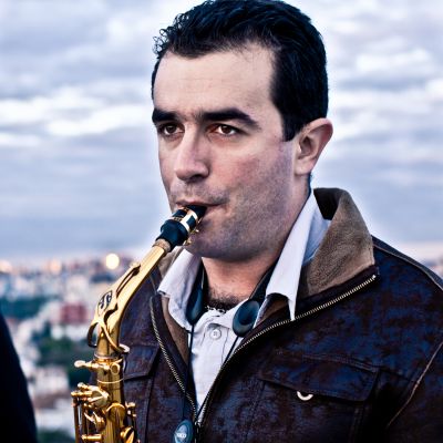 SAXOFONISTA formado pela UFRGS! Casamentos  Formaturas  Bodas  Eventos Festas Jantares Recepções...