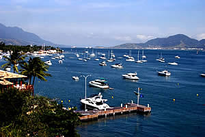 ILHABELA  APARTAMENTO  para  TEMPORADA  - Praia do Curral