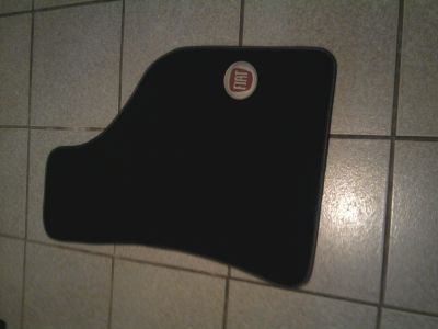 TAPETES AUTOMOTIVOS EM CARPETE