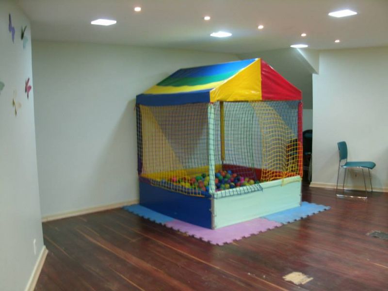 Upupkids Locação de Brinquedos ( Cama Elástica, Piscina de Bolinhas...) Em Porto Alegre e Região Met