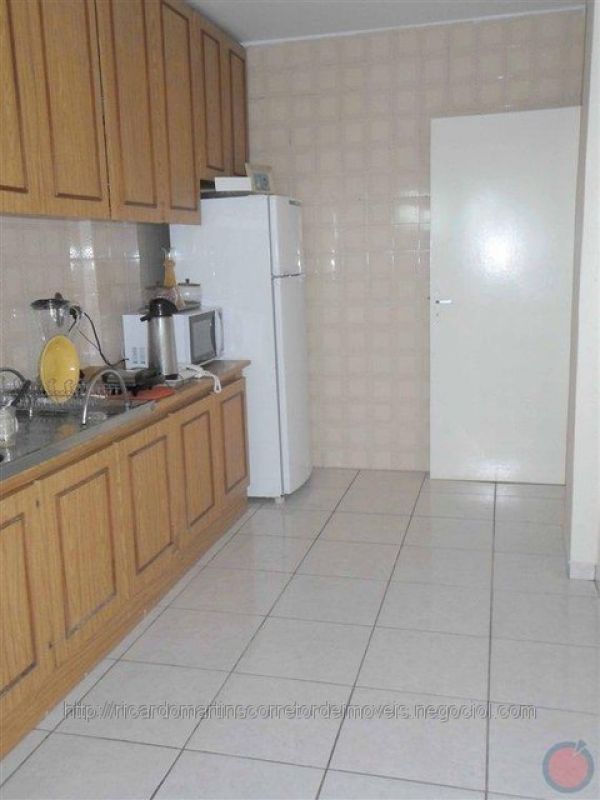 Ed. Andréia bairro Centro em Criciúma (próx. bombeiros).