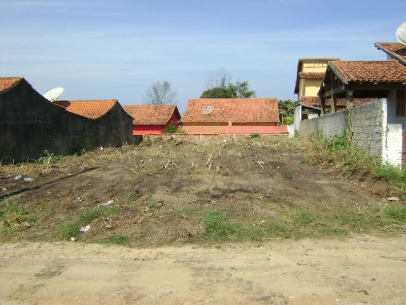 ARARUAMA- PONTINHA- ótimo Terreno 100 m Praia dos Amores