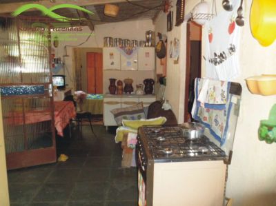 casa de 3 quartos 2 banheiro