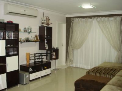 Casa na Vila B films hollywood 1100 m2 com quadra de tênis campo de futebol suiço