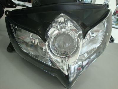 vendo farol da srad 750 2011-usado