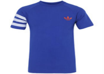 Grande promoção de camisetas pela metade do preço