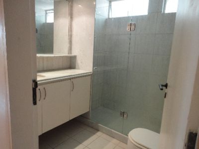 Vendo excelente apartamento em Boa Viagem, é o Edf. Caviúna.