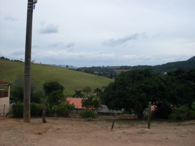 Vendo 1000 mts2 c/escritura, água sabesp, luz, telefone.Por R$47.000,00