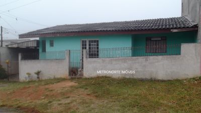 CASA  COM 75 M² E 03 DORMITÓRIOS-DE ESQUINA