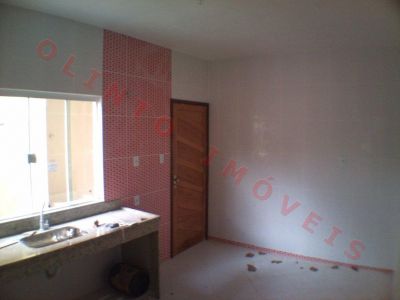 Olinto Imóveis vende Duplex 2 qts no Village em Rio das Ostras