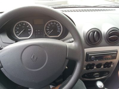 LOGAN PRIVILEGE 1.6 HI-FLEX COMPLETO UNICA DONA IMPECÁVEL