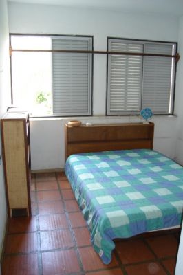 Locação/Temporada Apartamento no Guaruja (Praia da Enseada).