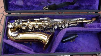 SAX SOPRANO BORGANI CURVO LAQUEADO