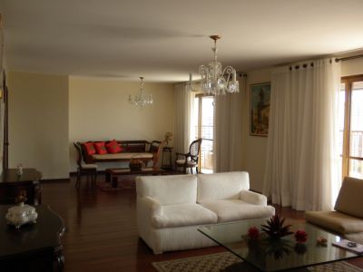 Apartamento 4/4(2 suítes) GRAÇA 3 garagens 415m2 Alto Padrão Deslumbrante Vista Mar