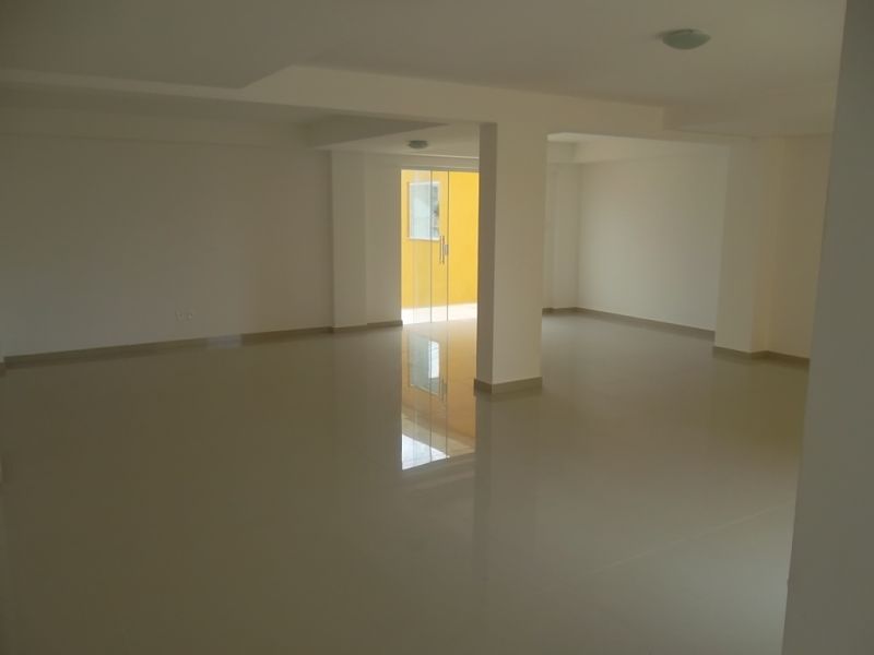 Apartamento 60m² 2/4, suite,  bem localizado- próximo a UNIME,