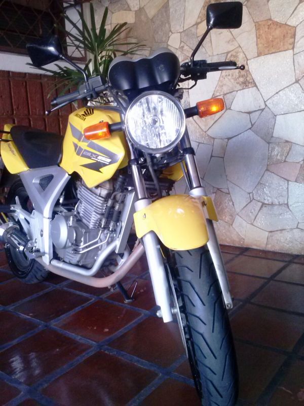 Moto Honda CBX 250 Twister - 2006/2007 - 22.552 km