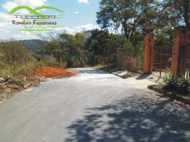 lote plano 781 mt em Sarzedo 
