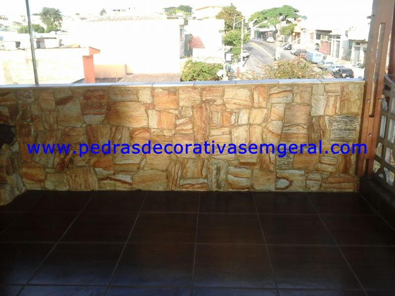 Pedras madeira filete padronizado